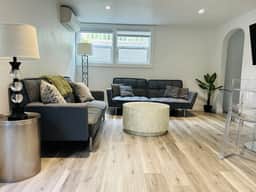 Modern North End Bungalow Downstairs w/Parking!
