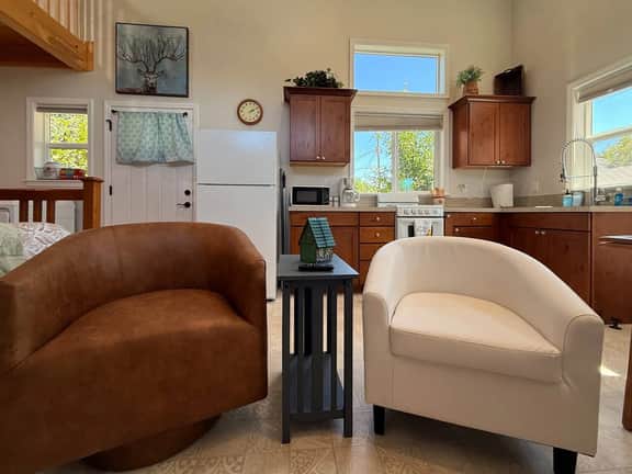 BoiseBnB Bird House