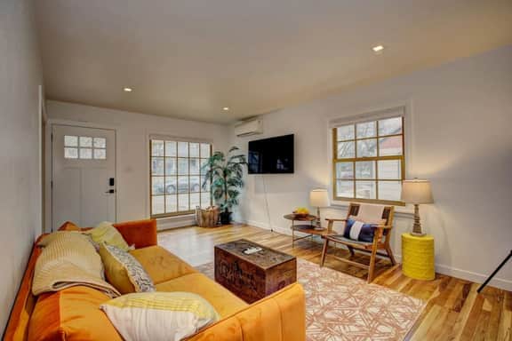 Newly Renovated North End Bungalow19 w/Parking