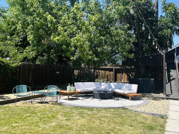 Off-Broadway - Modern w/outdoor haven