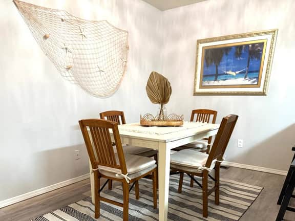 Seaside Escape downtown Meridian