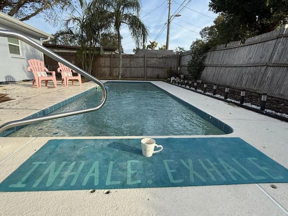 Captain's Cove with pool in Sunny Largo, FL